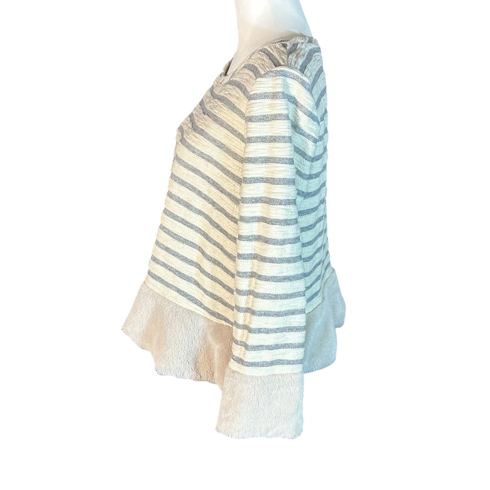 Maeve Astor Top Women's Medium Grey Cream Striped Faux Fur Trim Hem Long Sleeve - Picture 2 of 9